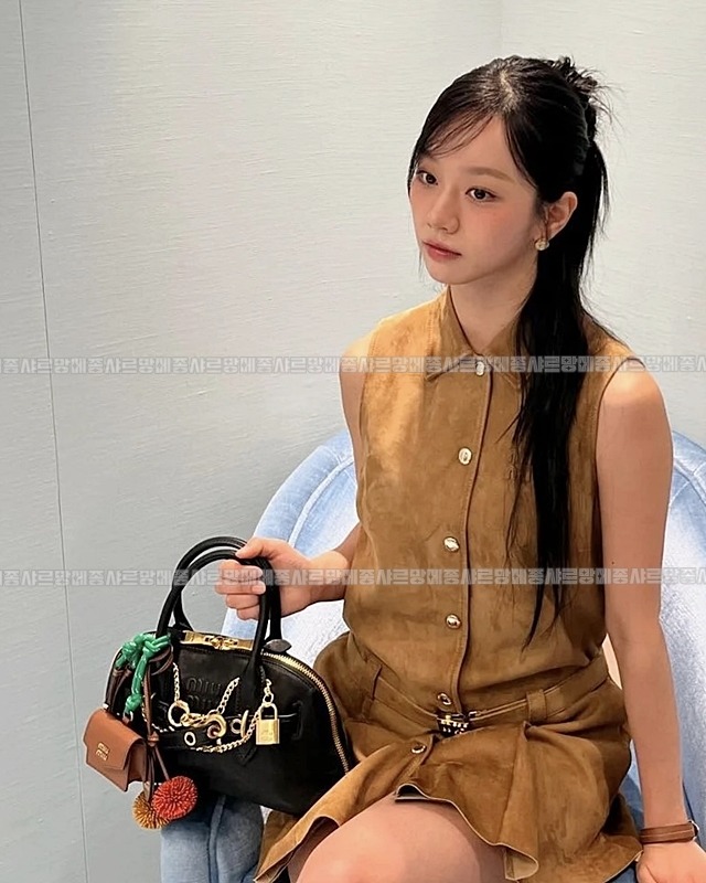 미우미우아방뛰르나파가죽백  20260316-125306-028루.jpg