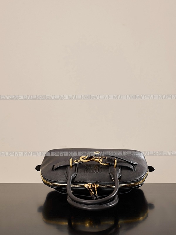 미우미우아방뛰르나파가죽백  20260316-125302-005루.jpg