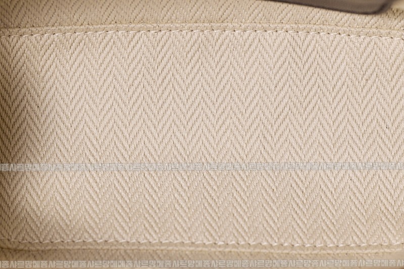 미우미우아방뛰르나파가죽백  20260316-134517-010루.jpg