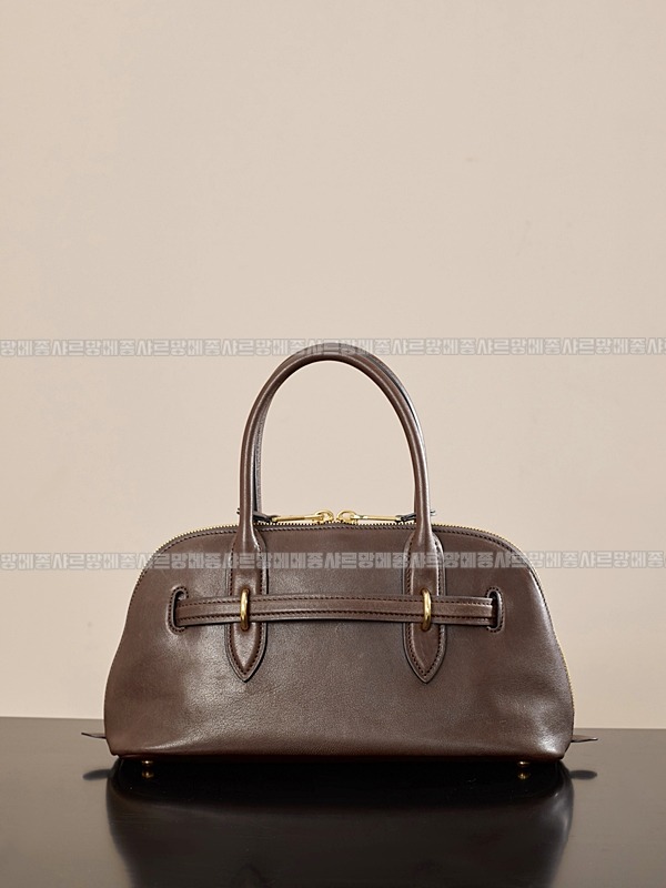 미우미우아방뛰르나파가죽백  20260316-142250-002루.jpg