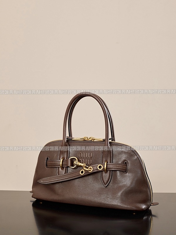 미우미우아방뛰르나파가죽백  20260316-142251-003루.jpg