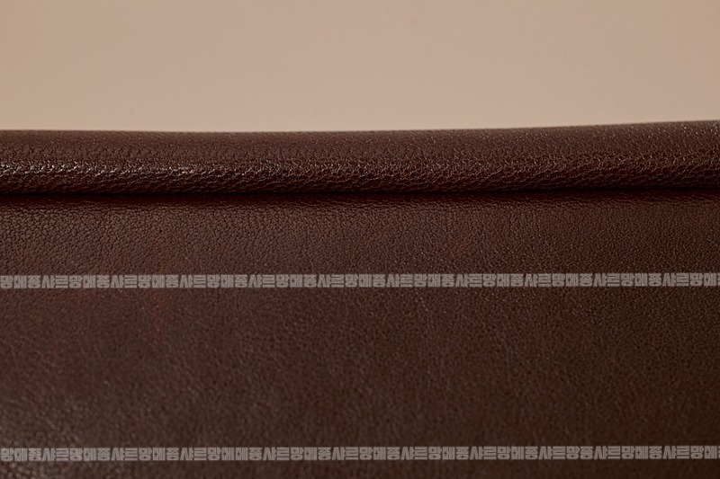 미우미우아방뛰르나파가죽백  20260316-142252-010루.jpg