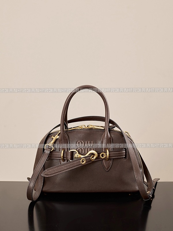 미우미우아방뛰르나파가죽백  20260316-142609-003루.jpg