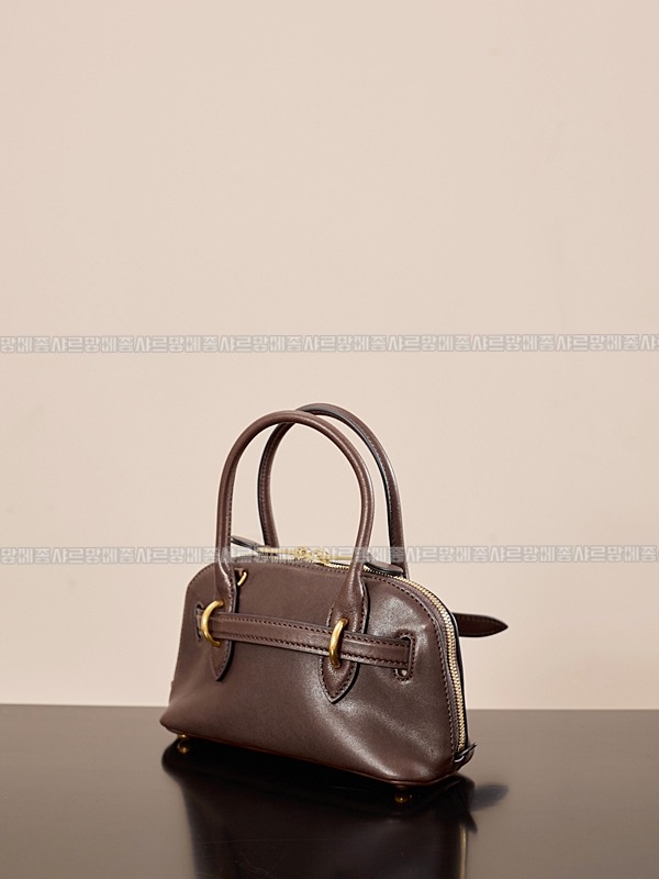 미우미우아방뛰르나파가죽백  20260316-142919-004루.jpg