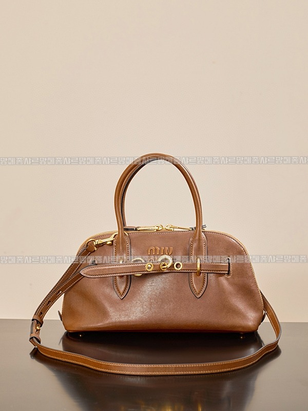 미우미우아방뛰르나파가죽백  20260316-143903-003루.jpg