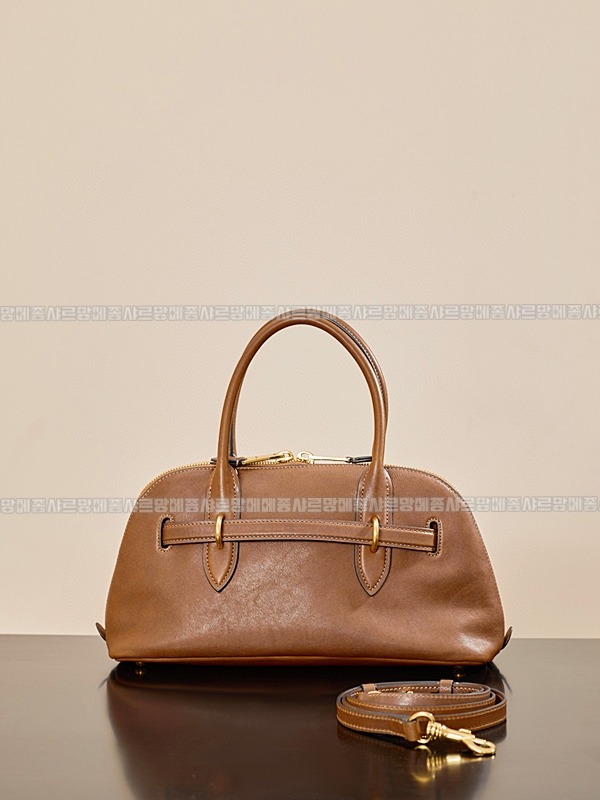 미우미우아방뛰르나파가죽백  20260316-143903-002루.jpg