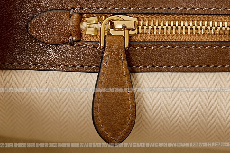 미우미우아방뛰르나파가죽백  20260316-143908-017루.jpg