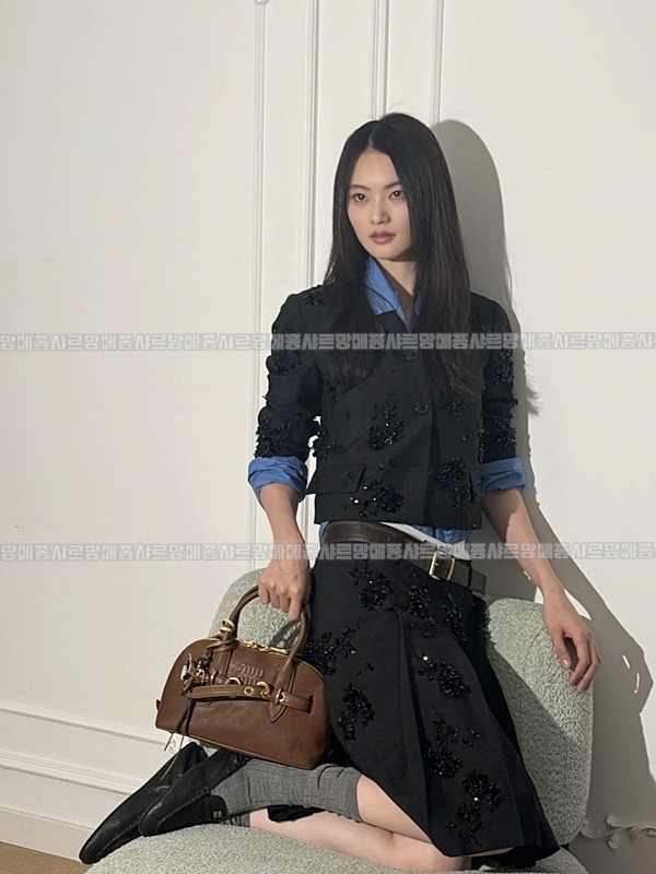 미우미우아방뛰르나파가죽백  20260316-144233-026루.jpg