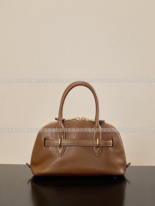 미우미우아방뛰르나파가죽백  20260316-144229-002루.jpg