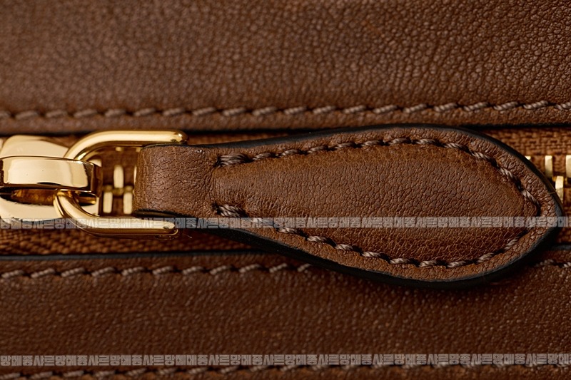 미우미우아방뛰르나파가죽백  20260316-144233-024루.jpg