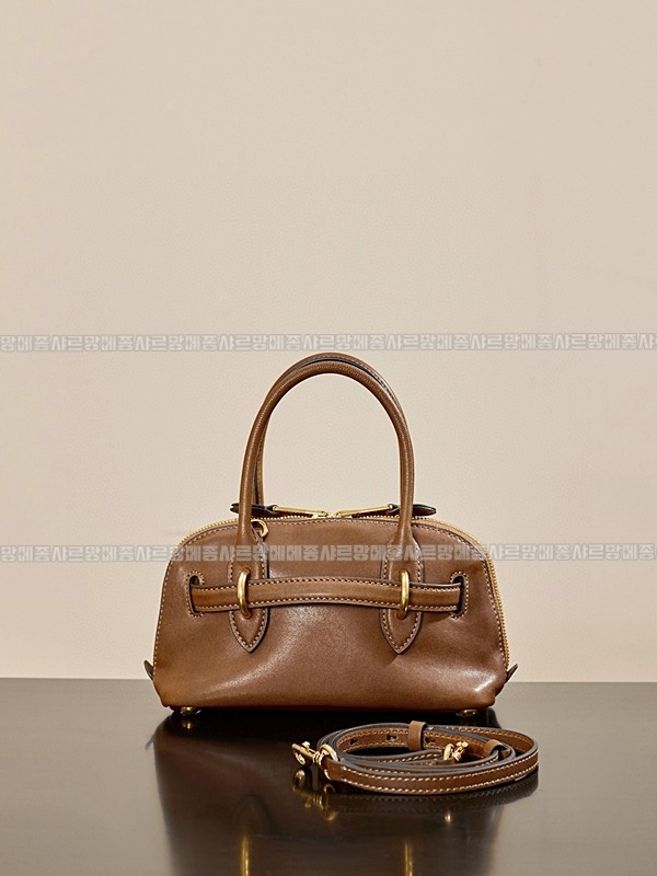 미우미우아방뛰르나파가죽백  20260316-144519-002루.jpg