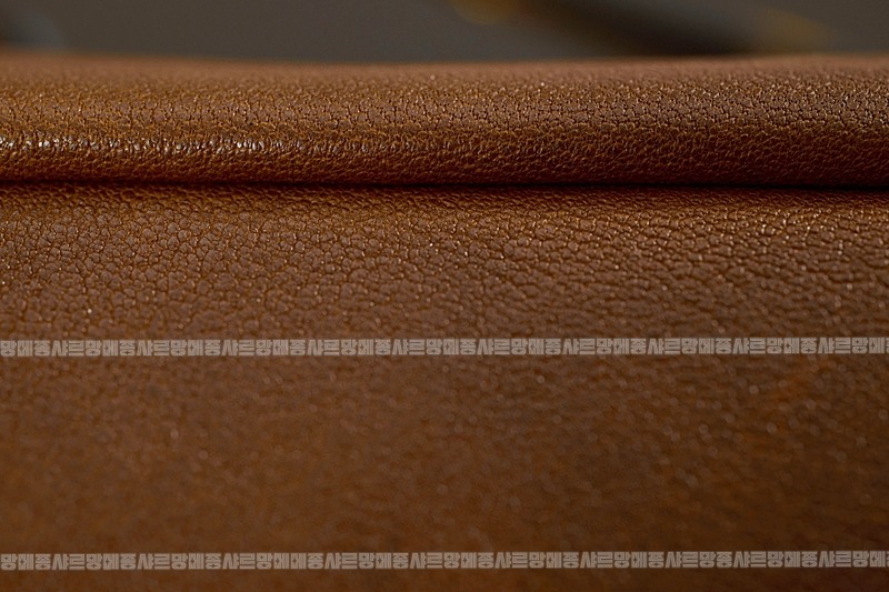 미우미우아방뛰르나파가죽백  20260316-144520-012루.jpg