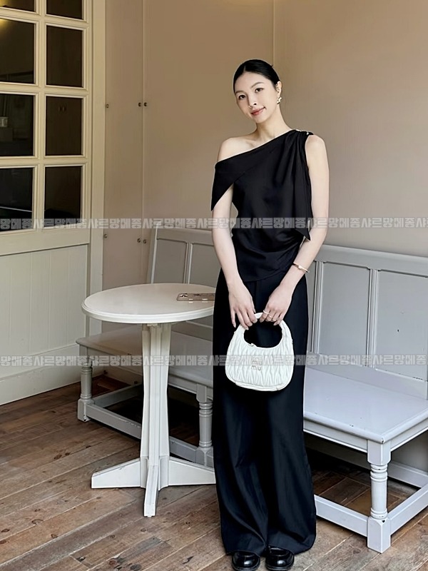 미우미우완더마테라세나파가죽호보백  20260316-150723-023루.jpg