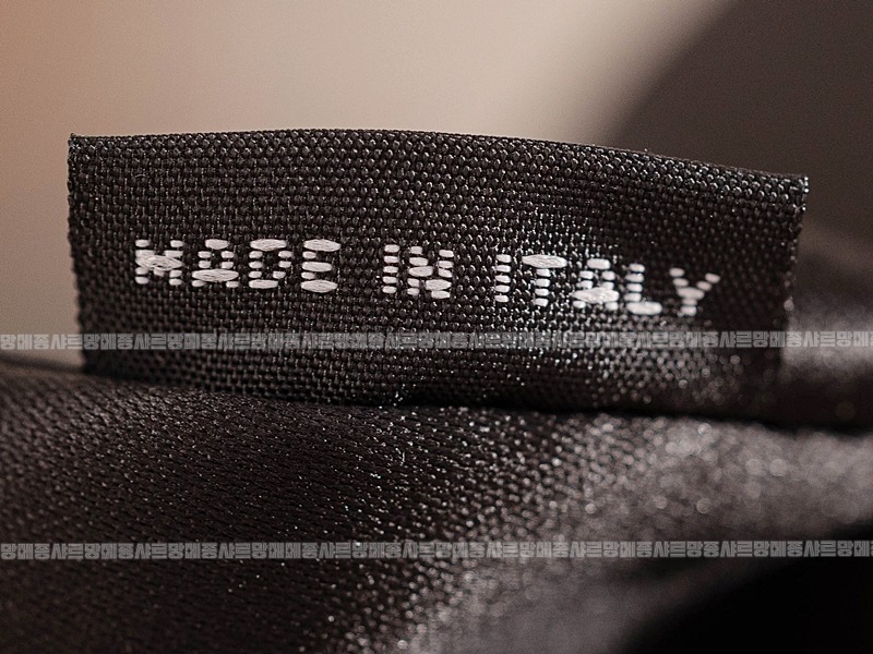 미우미우완더마테라세나파가죽호보백  20260316-150722-015루.jpg