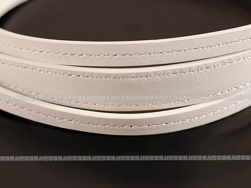 미우미우완더마테라세나파가죽호보백  20260316-150722-017루.jpg