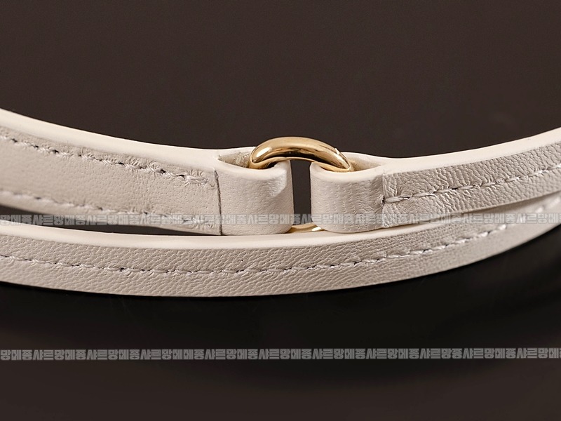 미우미우완더마테라세나파가죽호보백  20260316-150722-016루.jpg