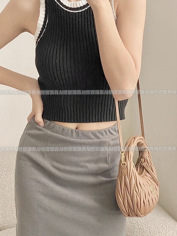 미우미우완더마테라세나파가죽호보백  20260316-165402-024루.jpg