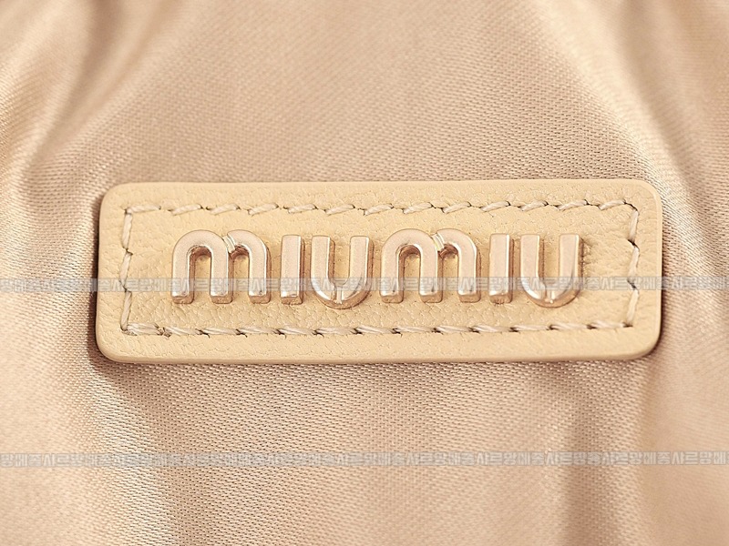 미우미우완더마테라세나파가죽호보백 20260317-115424-021루.jpg