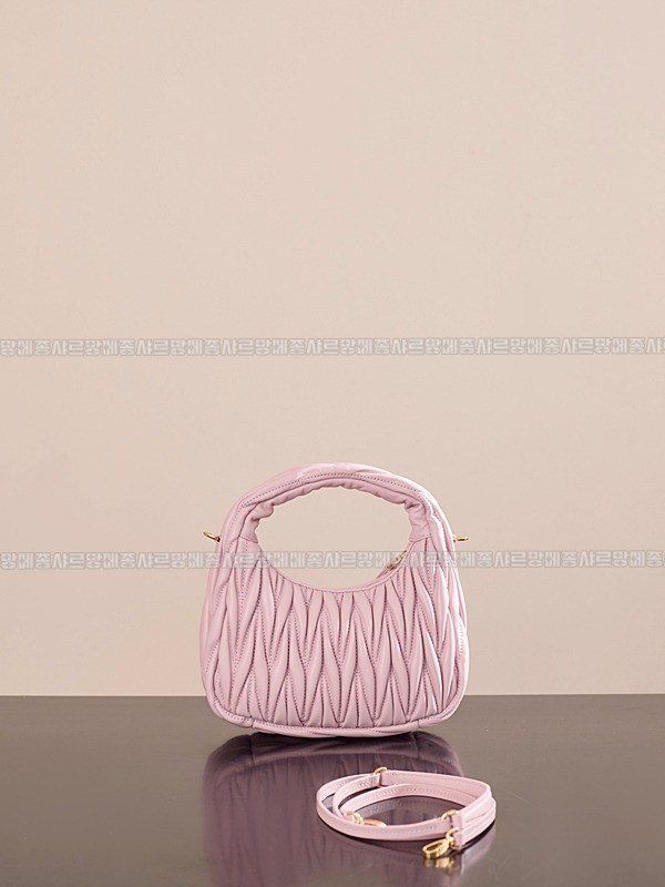 미우미우완더마테라세나파가죽호보백 20260317-122453-003루.jpg