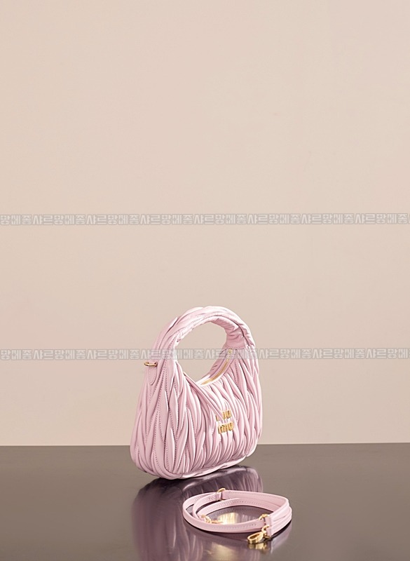 미우미우완더마테라세나파가죽호보백 20260317-122454-008루.jpg