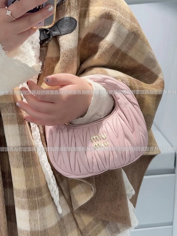 미우미우완더마테라세나파가죽호보백 20260317-122741-023루.jpg