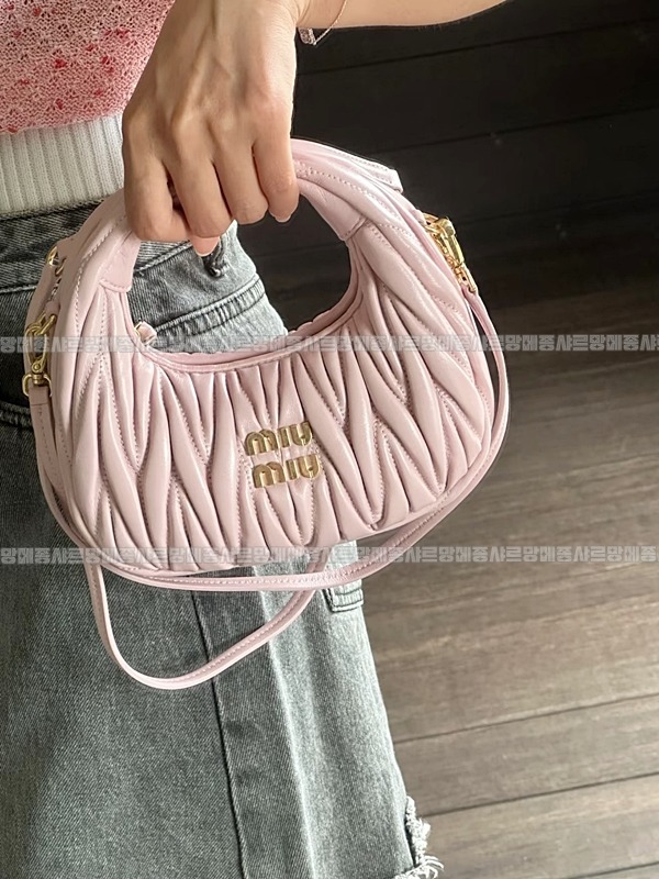 미우미우완더마테라세나파가죽호보백 20260317-122742-026루.jpg