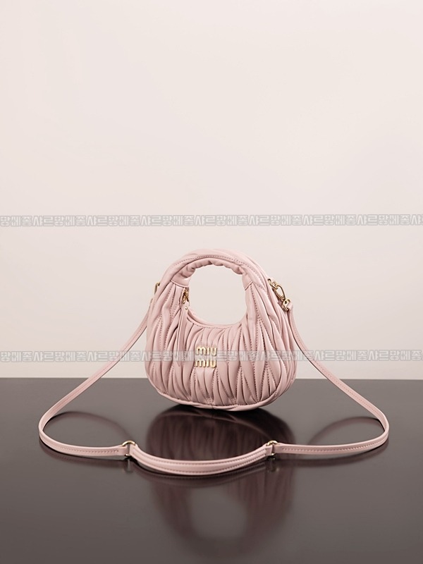 미우미우완더마테라세나파가죽호보백 20260317-122732-002루.jpg