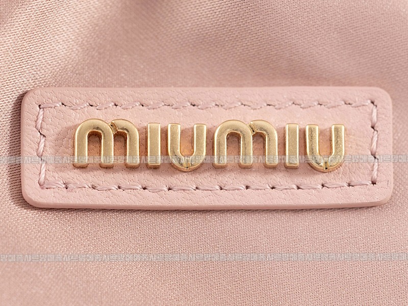 미우미우완더마테라세나파가죽호보백 20260317-122741-022루.jpg