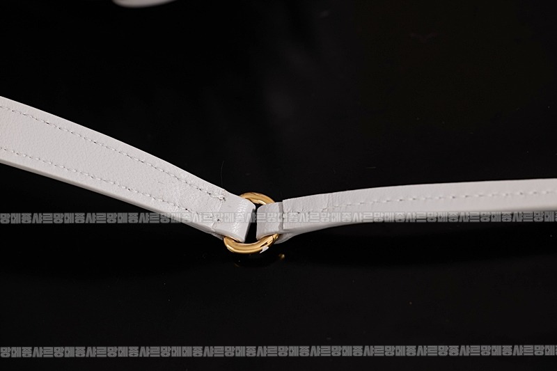 미우미우완더마테라세나파가죽호보백 20260317-123850-022루.jpg