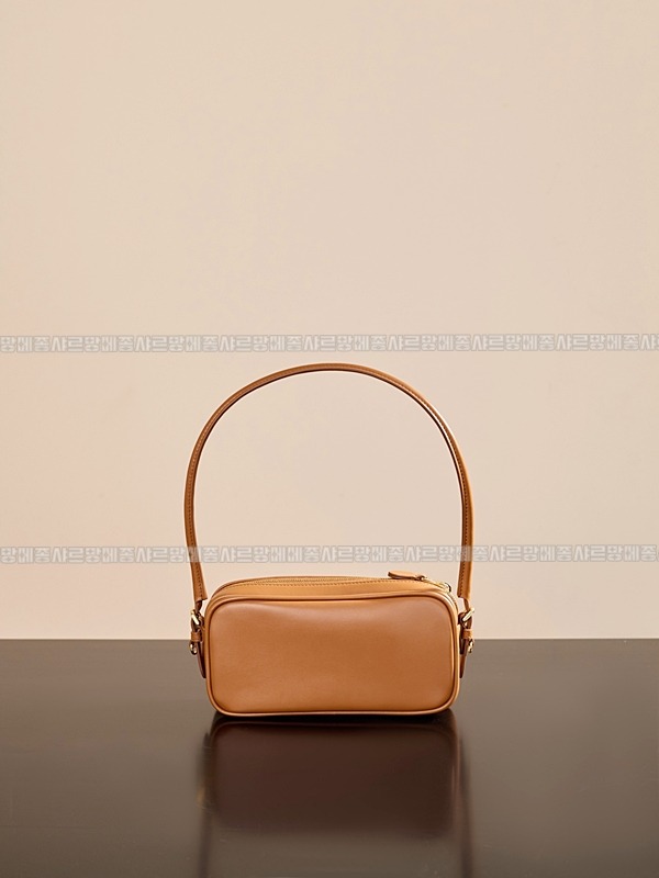 미우미우소프트파우치미니백 20260317-144831-002루.jpg