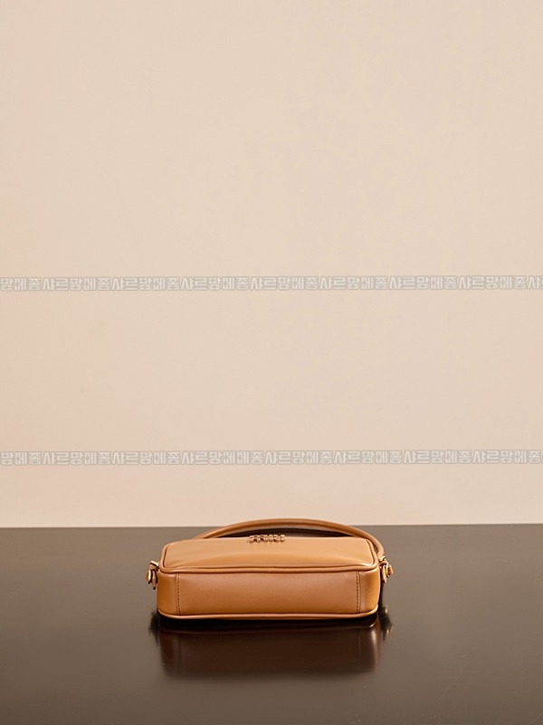 미우미우소프트파우치미니백 20260317-144832-007루.jpg