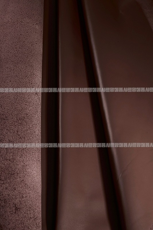 미우미우소프트파우치미니백 20260317-150912-029루.jpg