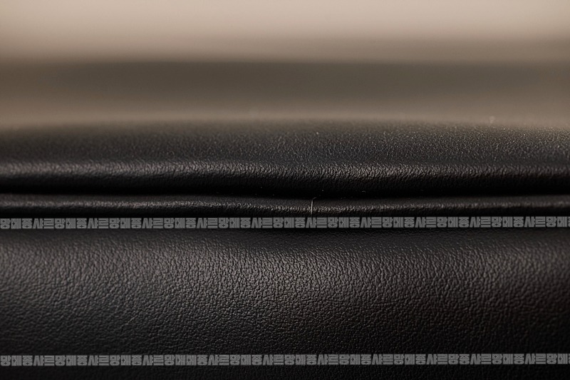 미우미우소프트파우치미니백 20260317-151242-010루.jpg