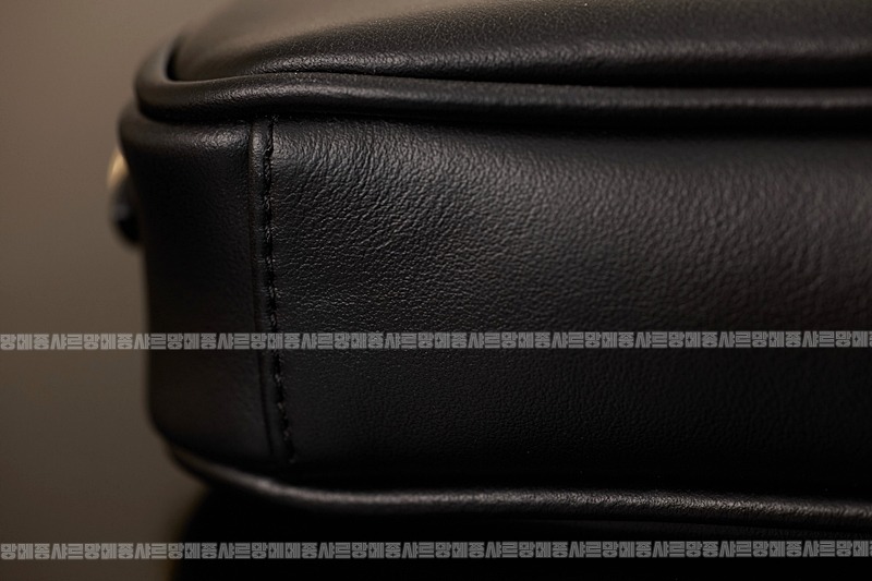 미우미우소프트파우치미니백 20260317-151242-013루.jpg