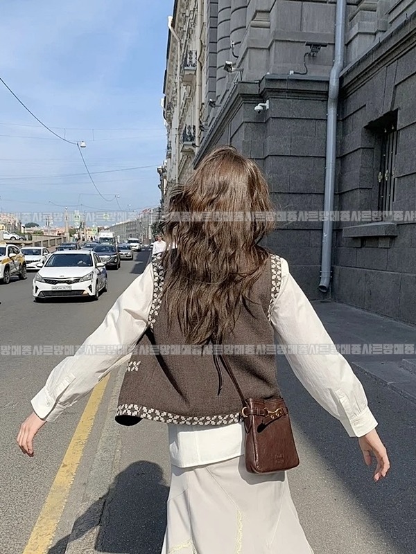 미우미우나파가죽파우치크로스백 20260317-155718-023루.jpg