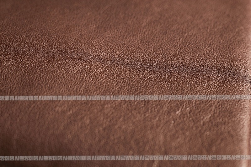 미우미우나파가죽파우치크로스백 20260317-155717-016루.jpg