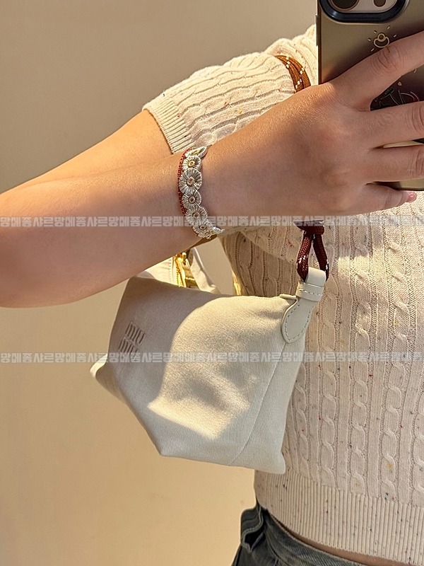 미우미우게버딘파우치 20260317-161322-024루.jpg