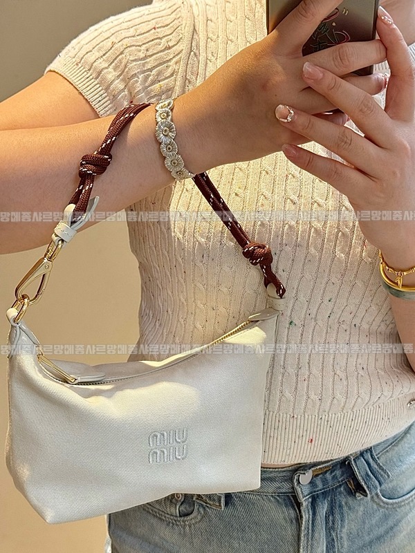 미우미우게버딘파우치 20260317-161322-023루.jpg