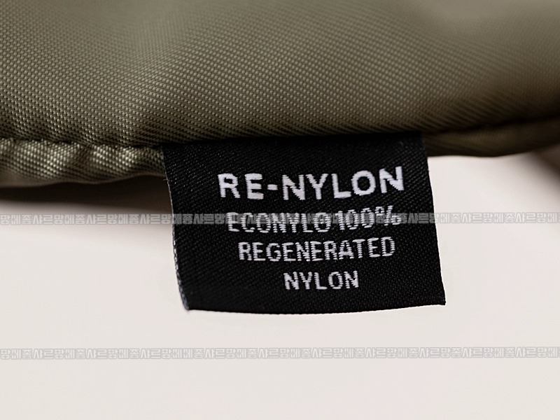 미우미우게버딘파우치 20260317-161919-022루.jpg