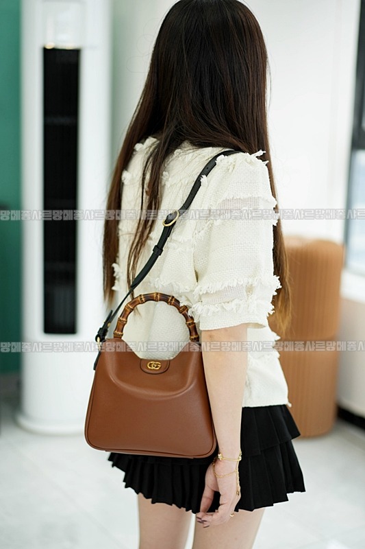 구찌다이애나숄더백스몰  20260319-125152-023루.jpg