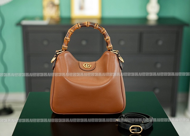 구찌다이애나숄더백스몰  20260319-125150-008루.jpg