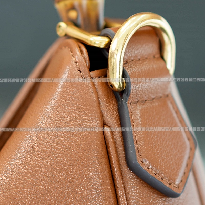 구찌다이애나숄더백스몰  20260319-125152-017루.jpg