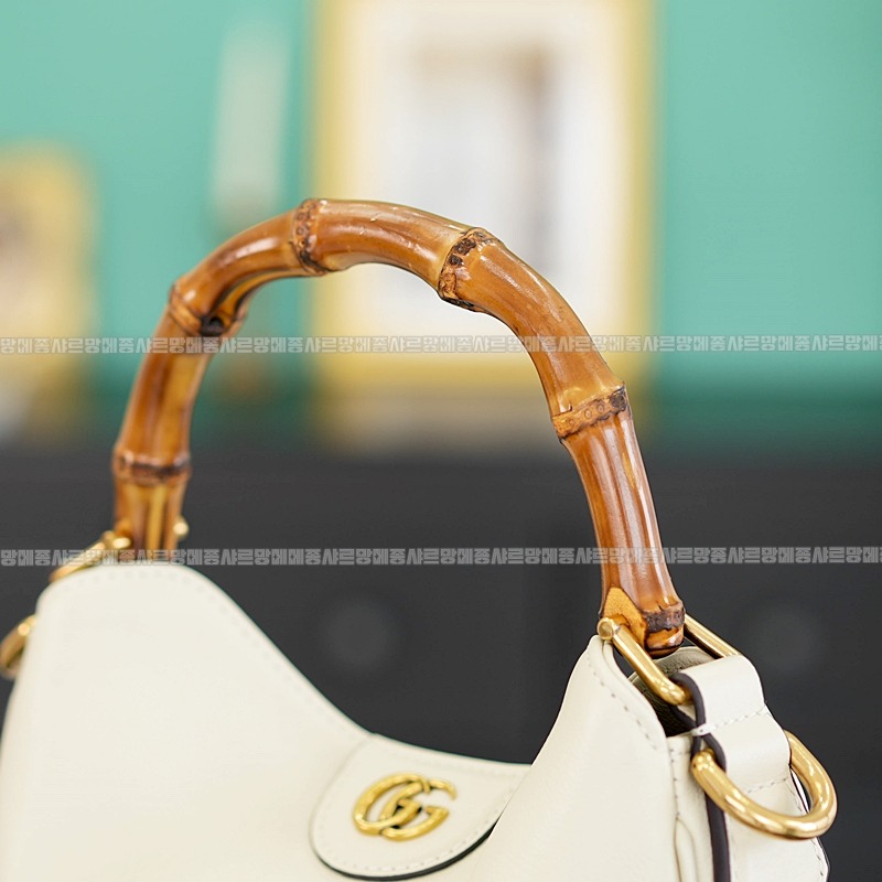 구찌다이애나숄더백스몰  20260319-125548-011루.jpg