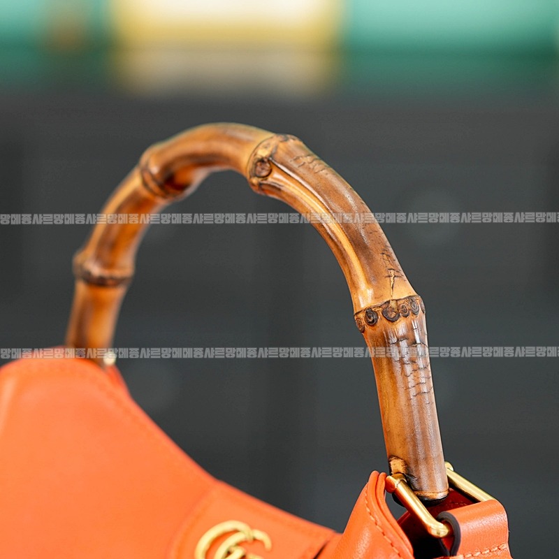 구찌다이애나숄더백스몰  20260319-125854-011루.jpg