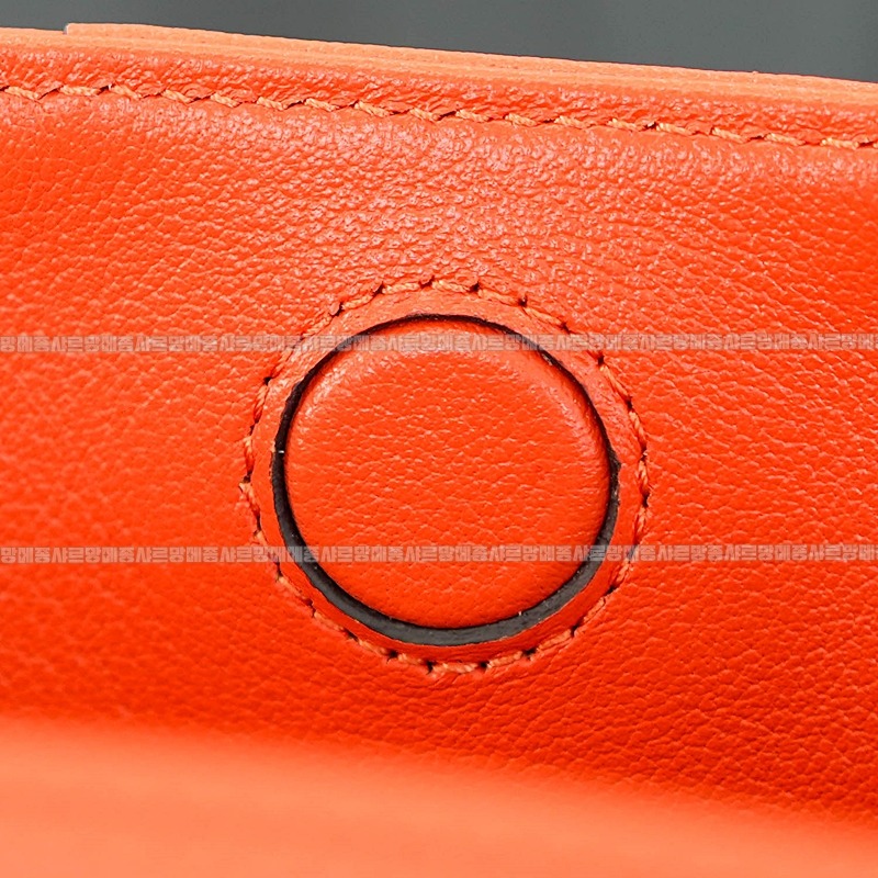 구찌다이애나숄더백스몰  20260319-125855-015루.jpg