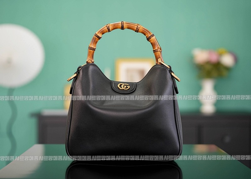 구찌다이애나숄더백스몰  20260319-130115-001루.jpg