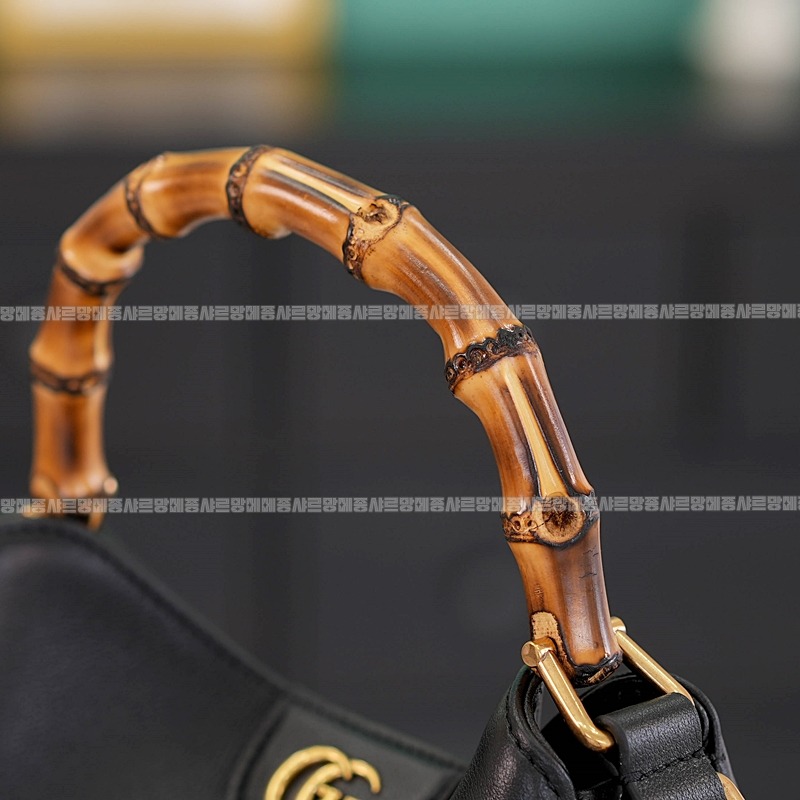 구찌다이애나숄더백스몰  20260319-130116-011루.jpg