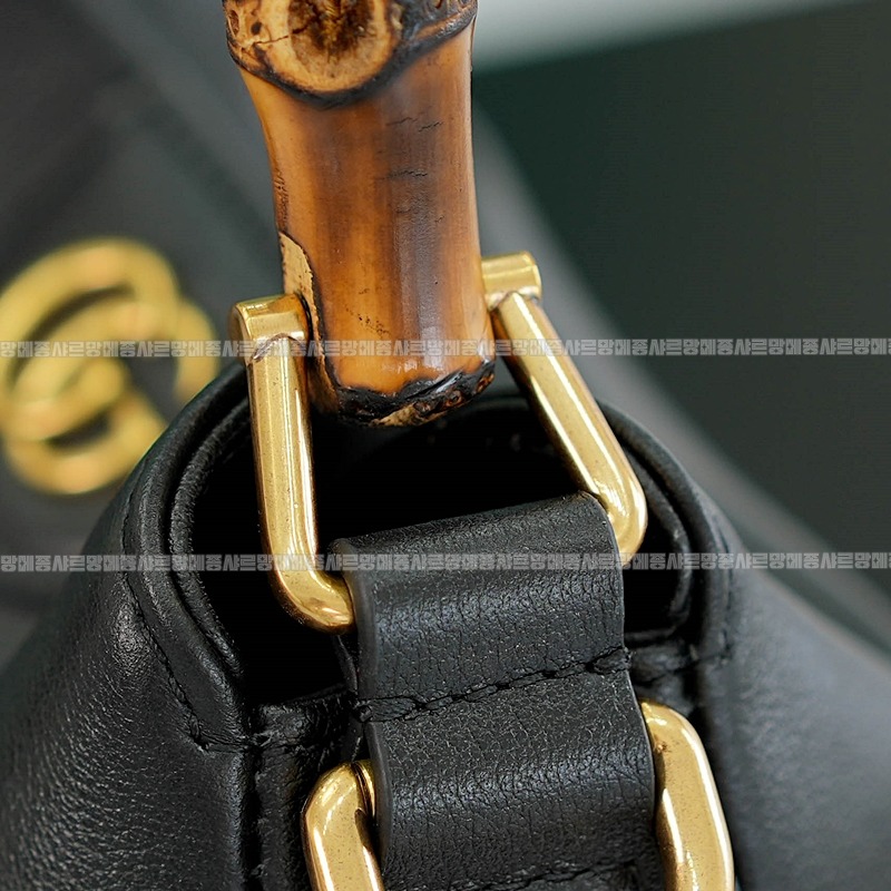 구찌다이애나숄더백스몰  20260319-130116-012루.jpg