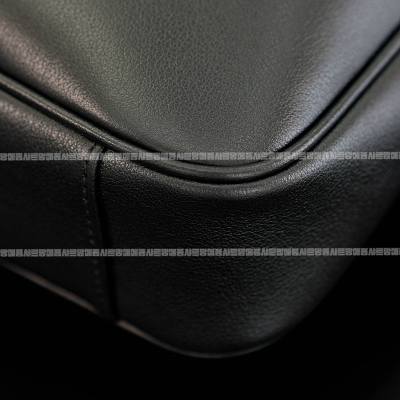 구찌다이애나숄더백스몰  20260319-130117-014루.jpg