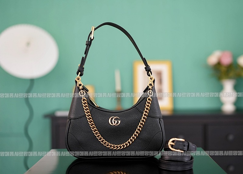 구찌아프로디테숄더백스몰  20260319-133146-001루.jpg